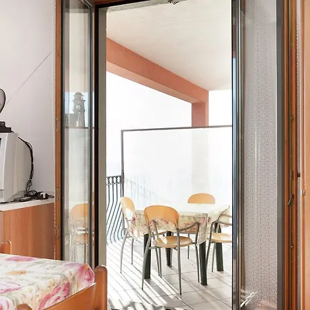 Casa Garibaldi Piu Apartment